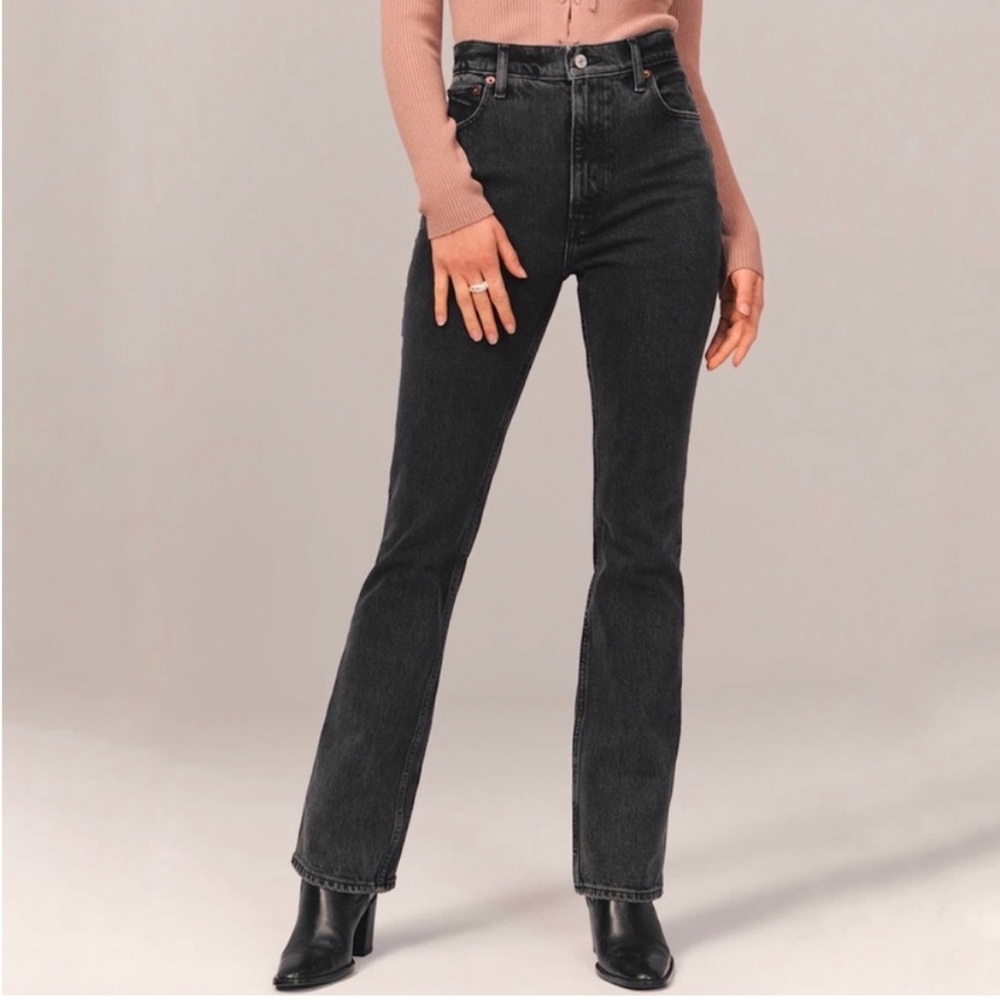 Abercrombie & Fitch The ‘70s Vintage Flare Ultra High Rise Jeans Size 30/10